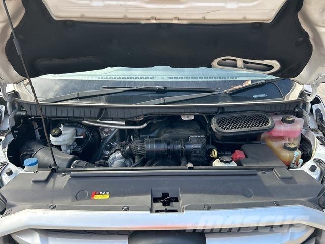 LDV Deliver 9 Carrinhas de caixa fechada