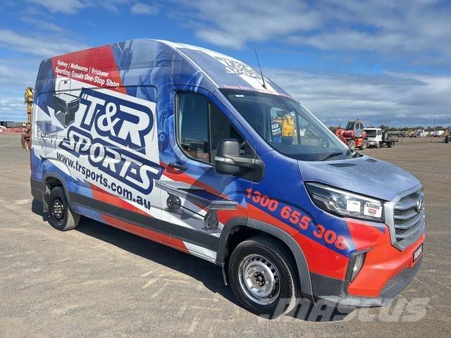 LDV Deliver 9 Carrinhas de caixa fechada