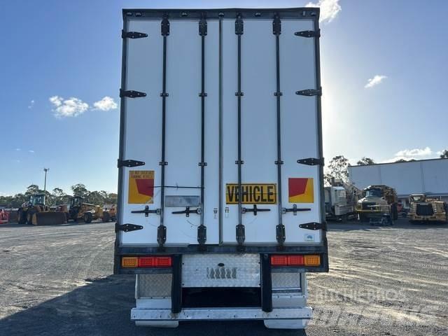 Lucar  Semi Reboques Isotérmicos