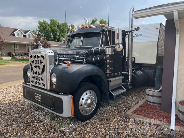 Mack B75 Cavalos Mecânicos