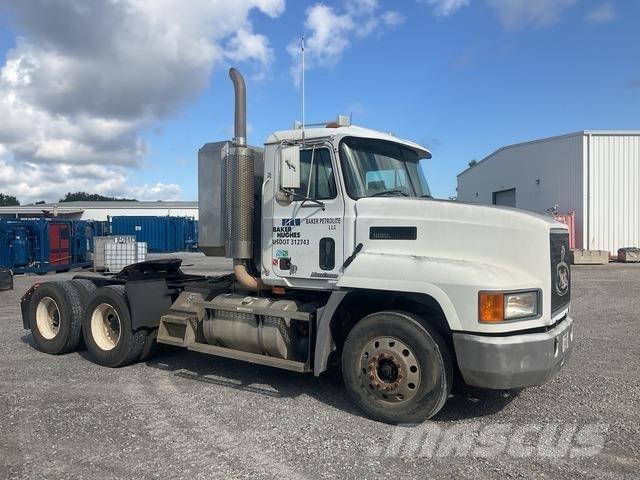 Mack CH613 Cavalos Mecânicos