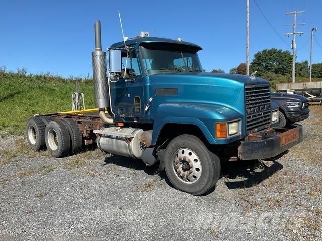 Mack CH613 Cabines e interior