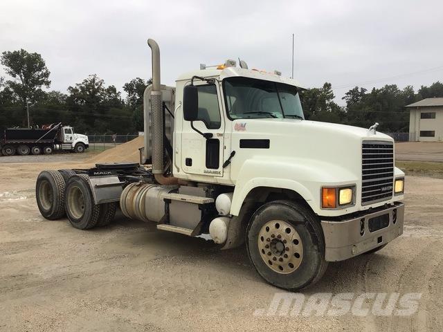 Mack CHU613 Cavalos Mecânicos