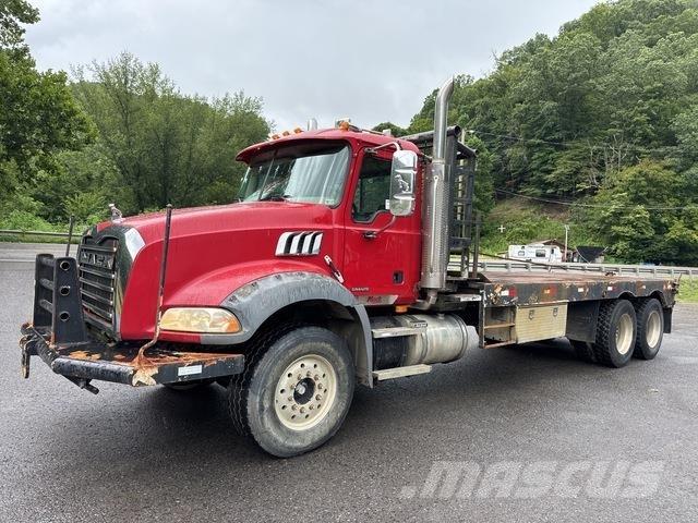 Mack CT713 Camiões de Reciclagem