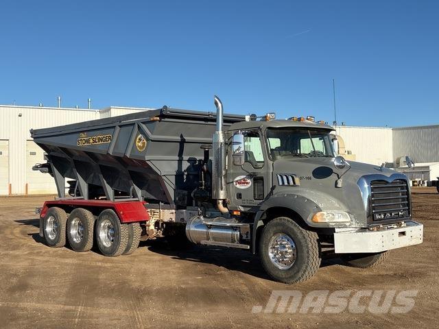 Mack CT713 Máquinas de blocos de betão