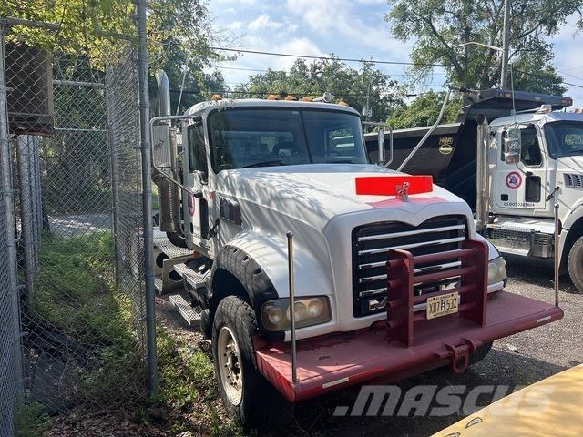 Mack CTP713 Cavalos Mecânicos