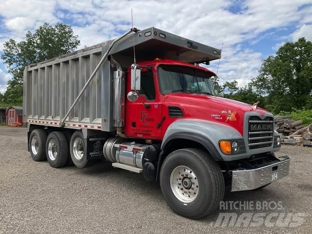 Mack CV713 Camiões basculantes