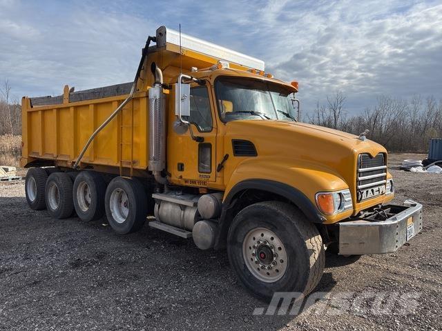Mack CV713 Camiões basculantes