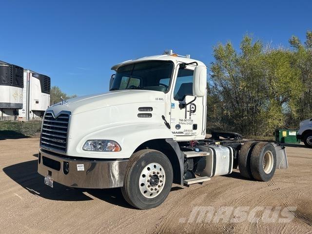 Mack CXU612 Cavalos Mecânicos