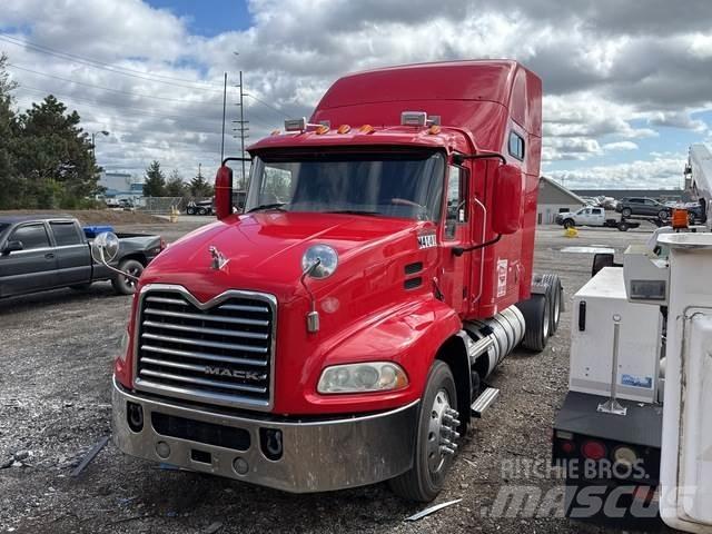 Mack CXU613 Cavalos Mecânicos