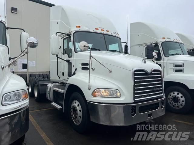 Mack CXU613 Cavalos Mecânicos