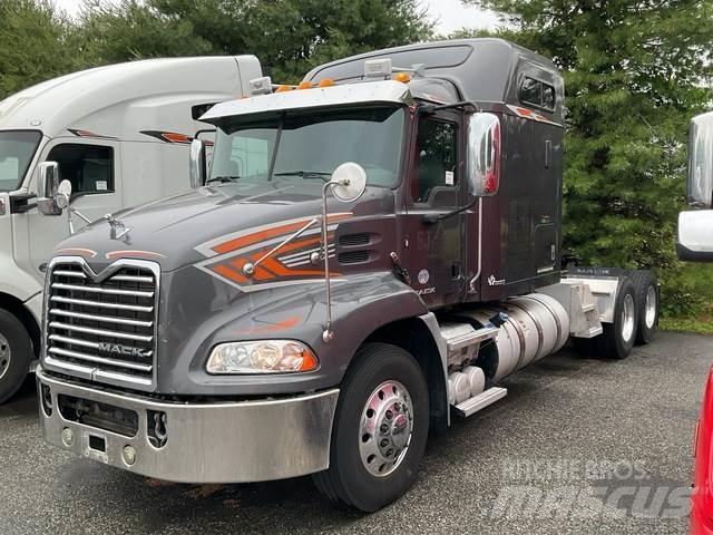 Mack CXU613 Cavalos Mecânicos