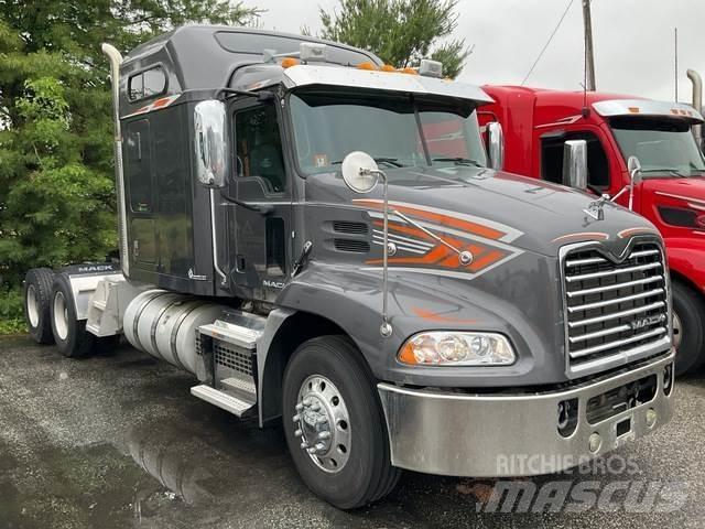 Mack CXU613 Cavalos Mecânicos