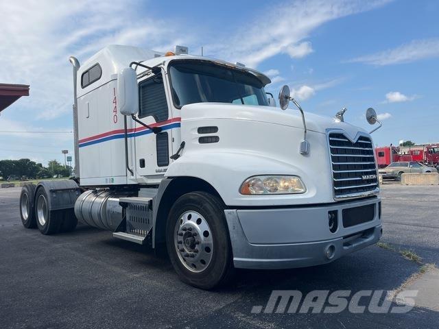 Mack CXU613 Cavalos Mecânicos