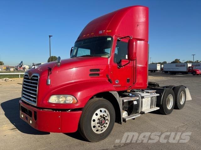 Mack CXU613 Cavalos Mecânicos