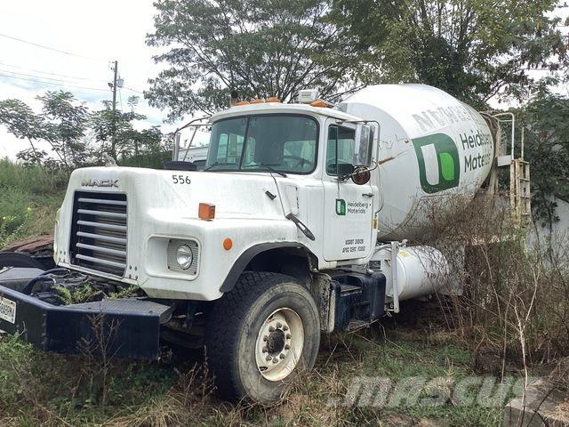 Mack DM690S Outros Camiões