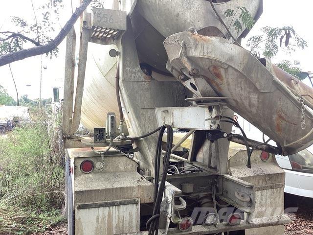 Mack DM690S Outros Camiões