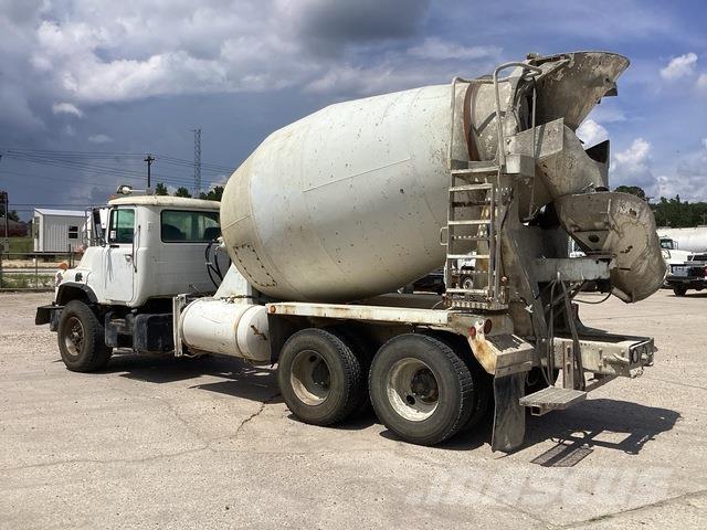 Mack DM690S Outros Camiões