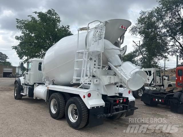 Mack GR64F Outros Camiões