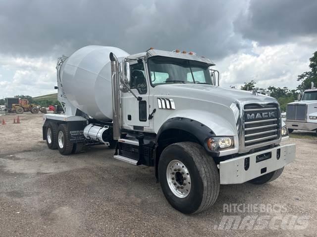 Mack GR64F Outros Camiões