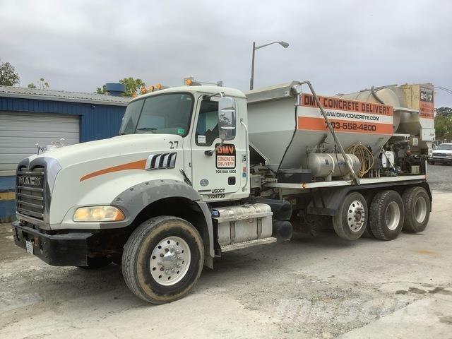 Mack Granite Caminhões de betonagem