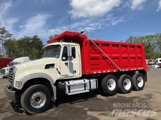 Mack GU713 Camiões basculantes