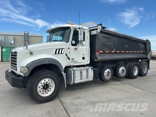 Mack GU713 Camiões basculantes