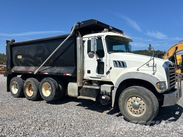 Mack GU713 Camiões basculantes