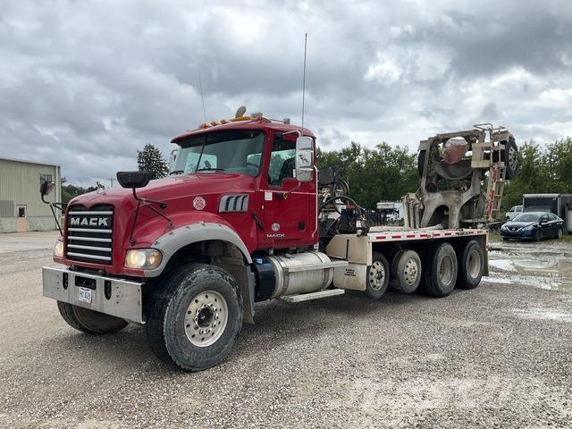 Mack GU713 Outros Camiões