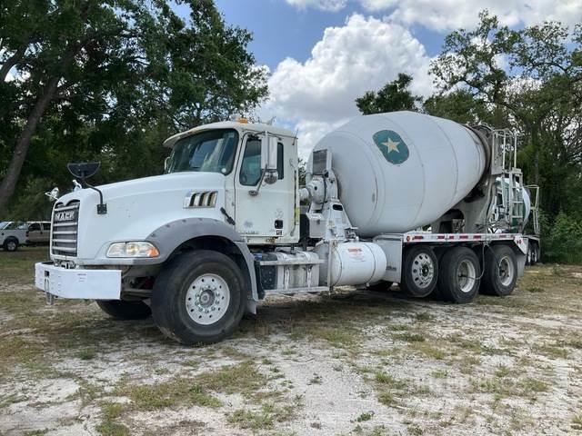 Mack GU813 Outros Camiões