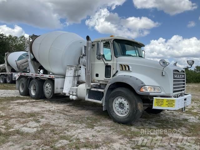 Mack GU813 Outros Camiões