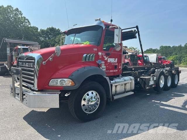 Mack GU813 Camiões multibenne