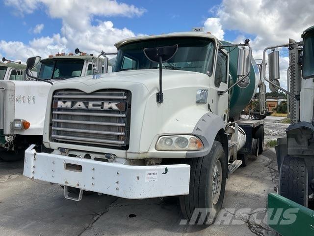 Mack GU813 Outros Camiões