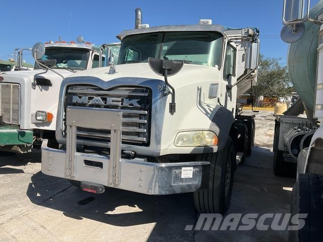 Mack GU813 Caminhões de betonagem