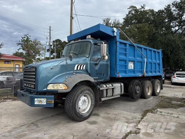 Mack GU813 Camiões basculantes