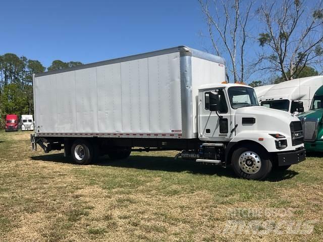 Mack MD6 Caminhões de caixa fechada