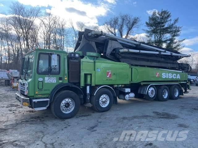Mack MRU613 Bombas de betonagem