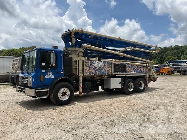 Mack MRU613 Bombas de betonagem