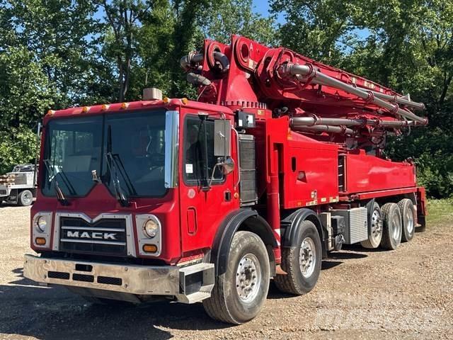 Mack MRU613 Bombas de betonagem