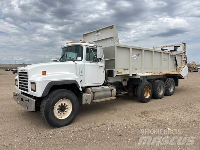 Mack RD60 Lâminas de neve e arados