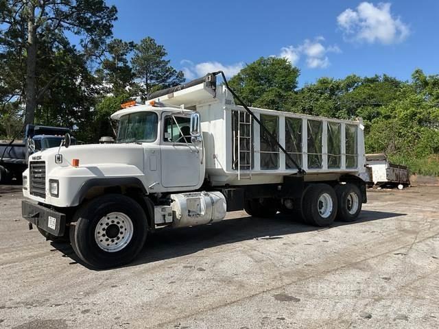 Mack RD600 Camiões basculantes
