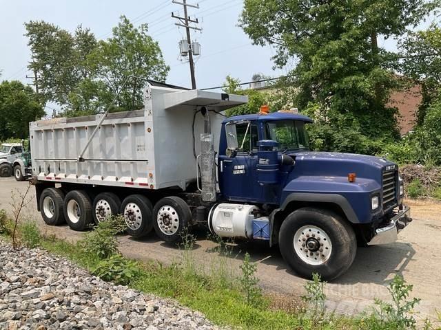 Mack RD688S Camiões basculantes