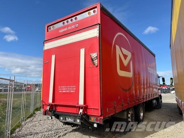 MAN TGM 18.340 Camiões caixa cortinas laterais