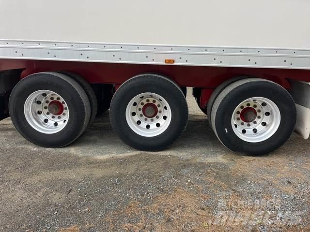 MaxiTrans  Semi Reboques Isotérmicos