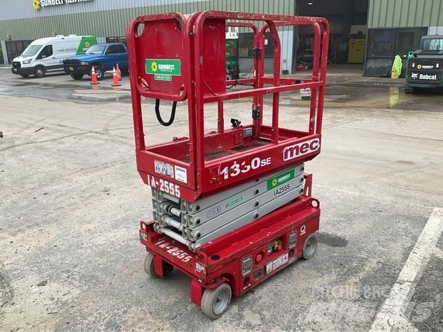 MEC 1330SE Elevadores de tesoura