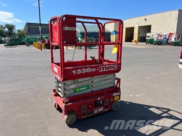 MEC 1330SE Elevadores de tesoura