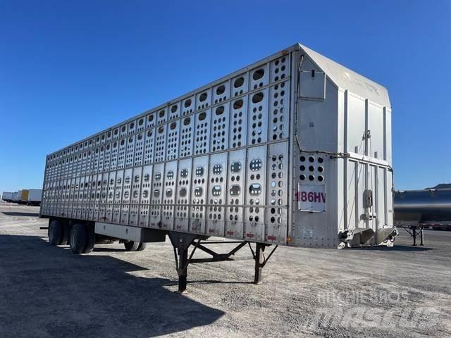 Merritt  Reboques transporte animais