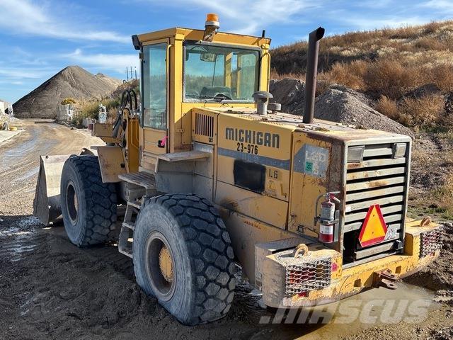 Michigan L90 Carregadeiras de rodas