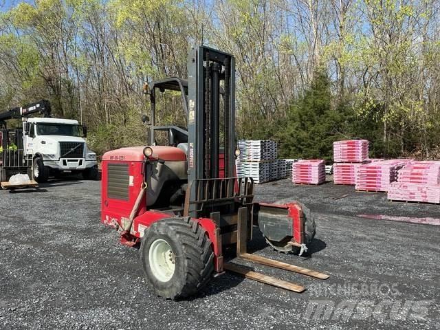 Moffett M5500 Empilhadores de montagem em camião
