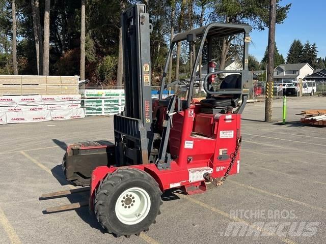 Moffett M5500 Empilhadores de montagem em camião